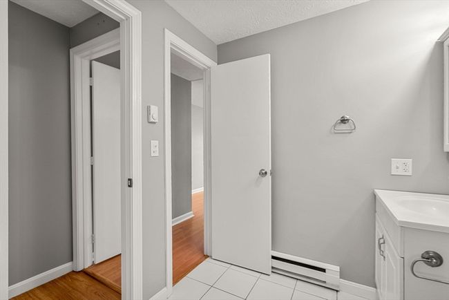 6 - 6 Grand Ave, Condo with 2 bedrooms, 2 bathrooms and 1 parking in Haverhill MA | Image 19