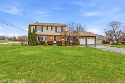 25982 Kilreigh Dr, Farmington Hills, MI, 48336-1555 | Card Image