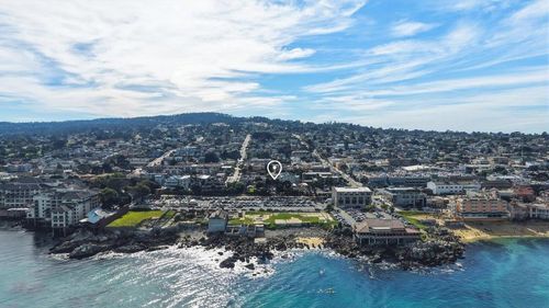 529 Wave St, Monterey, CA, 93940-1426 | Card Image