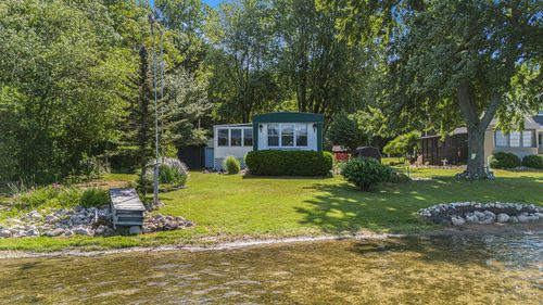 12963 E Englewright Dr, Sand Lake, MI, 49343-9685 | Card Image