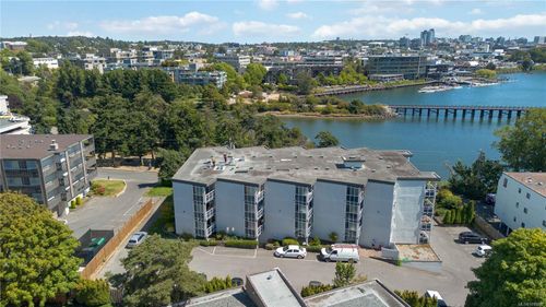 236-2930 Washington Ave, Victoria, BC, V9A1P5 | Card Image