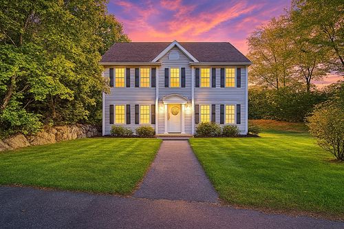 7 Babson St, Gloucester, MA, 01930-3604 | Card Image