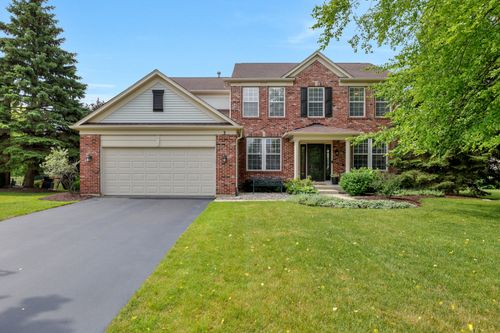 3 Camberwell Ct, Algonquin, IL, 60102-6735 | Card Image