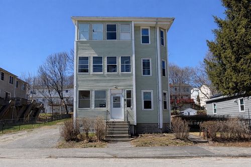 70 Vale St, Worcester, MA, 01604-4818 | Card Image
