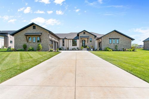 3972 E Dunrobin Dr, Springfield, MO, 65809-4649 | Card Image