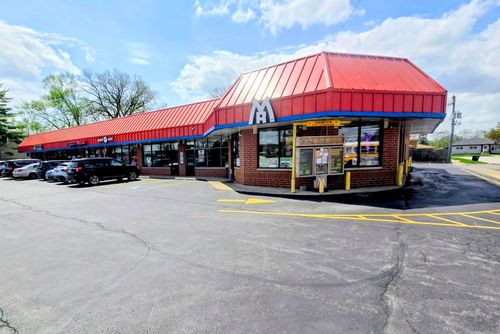 17100 Park Ave, South Holland, IL, 60473-3379 | Card Image