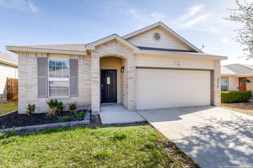7519 Paraiso Hvn, Boerne, TX, 78015-4838 | Card Image