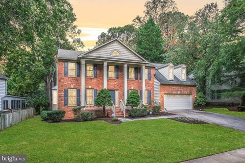 5606 Sugarbush Ln, NORTH BETHESDA, MD, 20852-3245 | Card Image