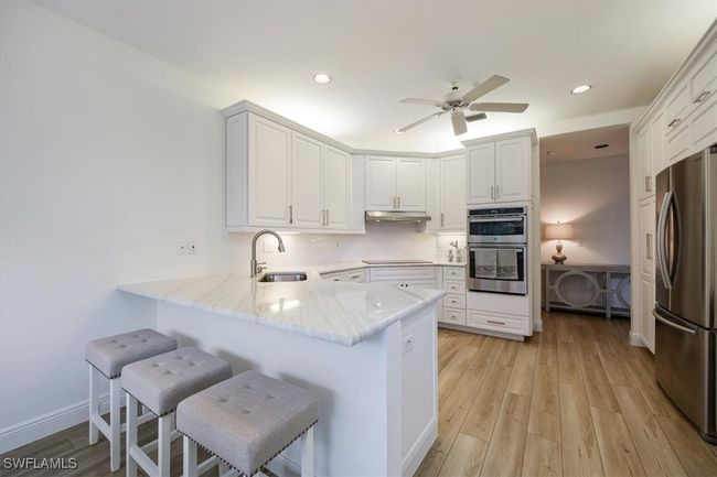 2205 - 233 Colonade Cir, Condo with 3 bedrooms, 4 bathrooms and null parking in NAPLES FL | Image 9