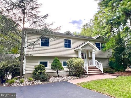 355 Holly Rd, MARLTON, NJ, 08053-7025 | Card Image