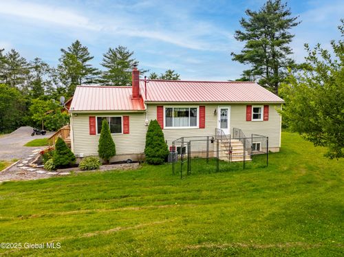 2560 Creek Rd, Esperance, NY, 12066-3800 | Card Image