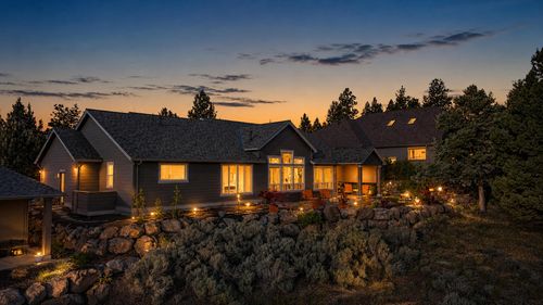 2572 Nw Pine Terrace Dr, Bend, OR, 97703-7552 | Card Image