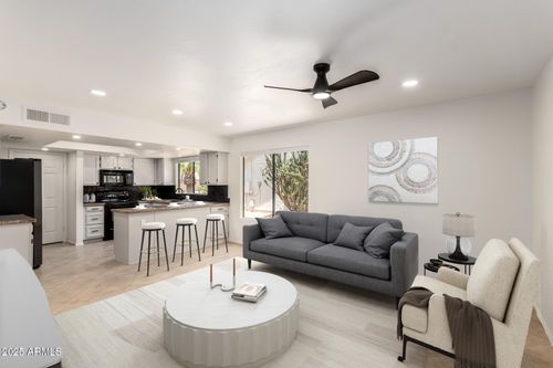 9645 W Kimberly Way, Peoria, AZ, 85382-2618 | Card Image