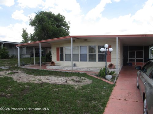 8496 Central Ave, BROOKSVILLE, FL, 34613-5054 | Card Image