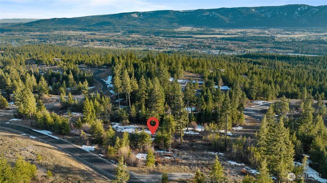Just minutes away from the darling downtown Cle Elum. | Image 12