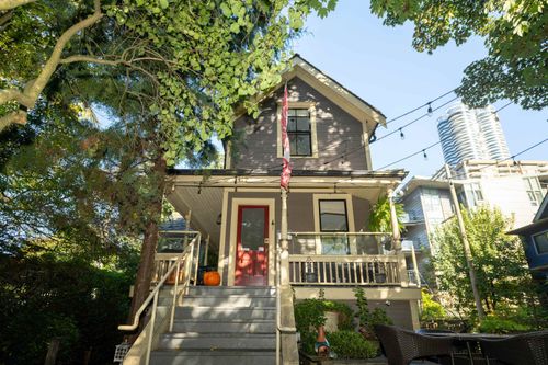 1119 Pendrell St, Vancouver, BC, V6E1L3 | Card Image