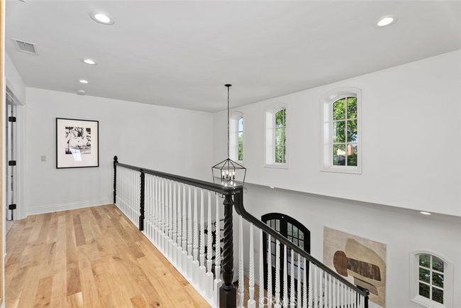 411 Snug Harbor Rd, House other with 5 bedrooms, 5 bathrooms and 3 parking in Newport Beach CA | Image 39