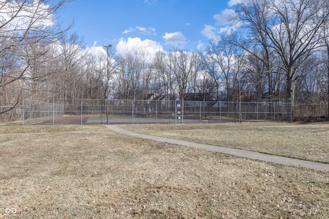 615 Conner Creek Dr, Condo with 2 bedrooms, 2 bathrooms and null parking in Fishers IN | Image 19