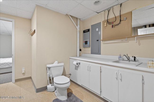 460 Grand Ave, House other with 3 bedrooms, 4 bathrooms and 6 parking in Saratoga Springs NY | Image 38
