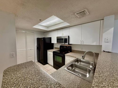 9-208-5041 Wiles Road, Coconut Creek, FL, 33073 | Card Image