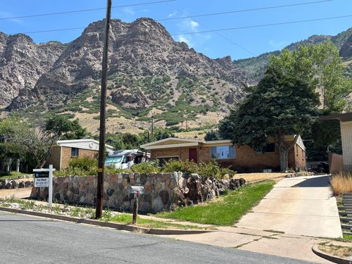 580 Simoron Dr, Ogden, UT, 84404-6819 | Card Image