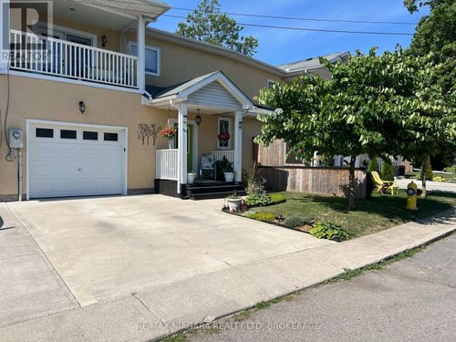 203 Cambridge Road E, Fort Erie (Crystal Beach), ON, L0S1B0 | Card Image