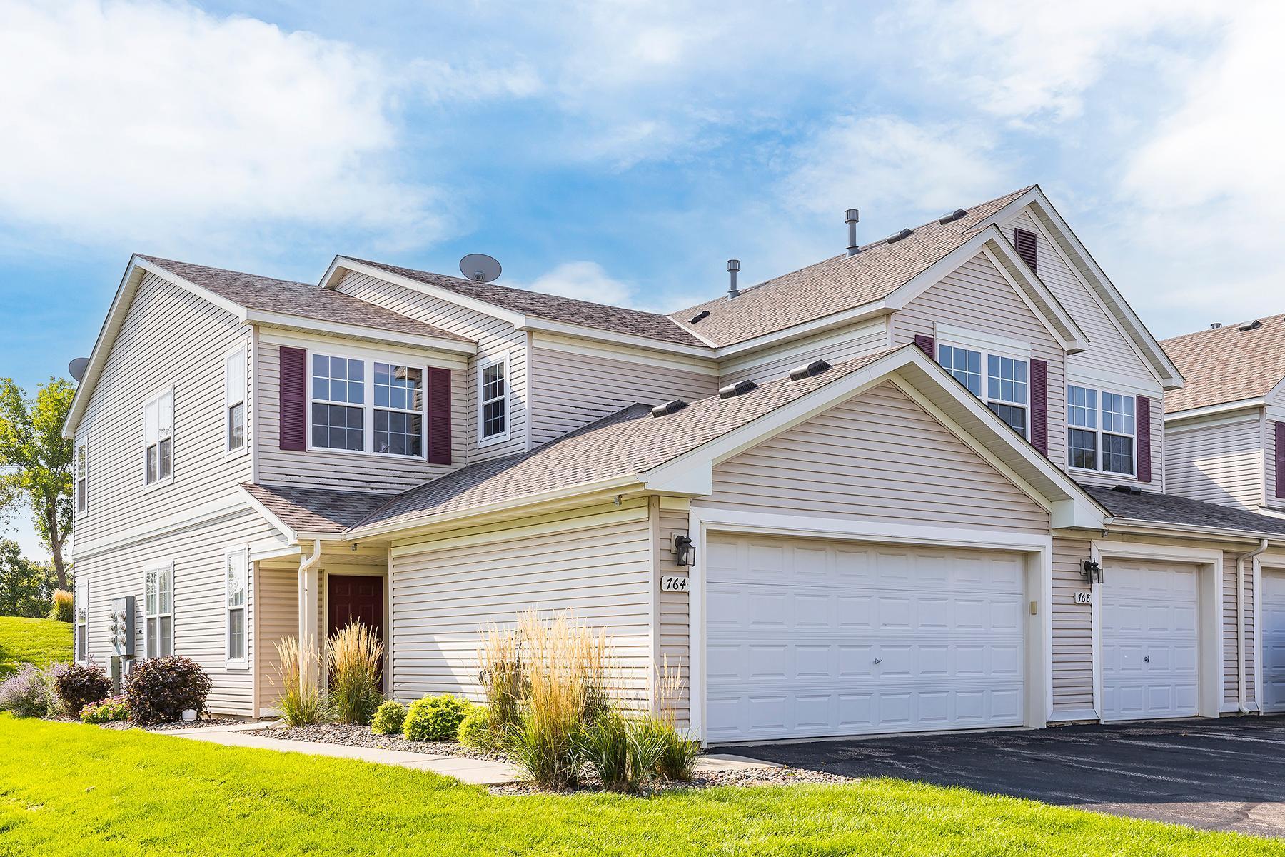 Cobblestone Way, Shakopee, MN 55379
