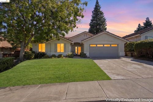 5121 Tehachapi Way, Antioch, CA, 94531-8818 | Card Image