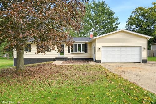 1535 S Plainview Drive, Akron, OH, 44321 | Card Image