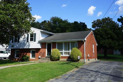 5231 Springlawn Ave, Roanoke, VA, 24018-4234 | Card Image