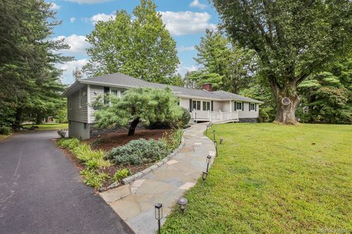 540 Hilltop Rd, Yorktown Heights, NY, 10598-3732 | Card Image
