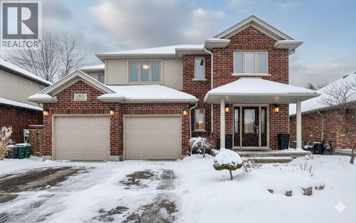 183 Brookmead St, Elmira, ON, N3B0A2 | Card Image