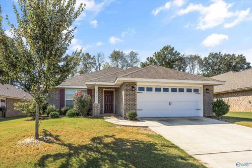 150 Abercorn Dr, Madison, AL, 35756-5708 | Card Image