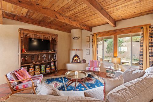 58-320 Artist Rd, Santa Fe, NM, 87501-2079 | Card Image