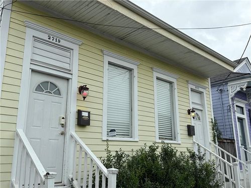 2717 2nd St, New Orleans, LA, 70113-3215 | Card Image