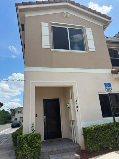 2802 Nw 181st St, Miami Gardens, FL, 33056-3484 | Card Image