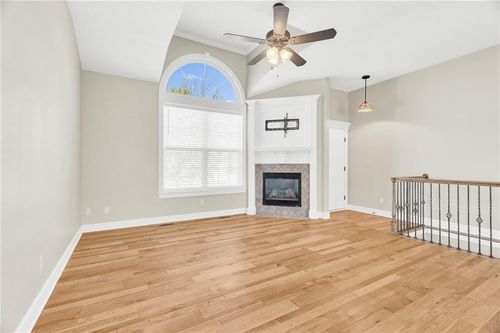 15715 W 62nd St, Shawnee, KS, 66217-9666 | Card Image