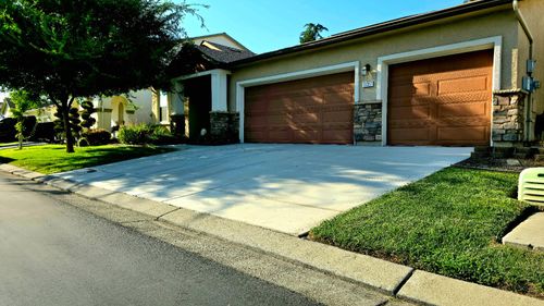 13317 Fountain Dr, Waterford, CA, 95386-8861 | Card Image