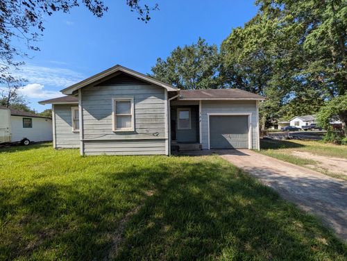 102 Amaryllis, Orange, TX, 77630 | Card Image