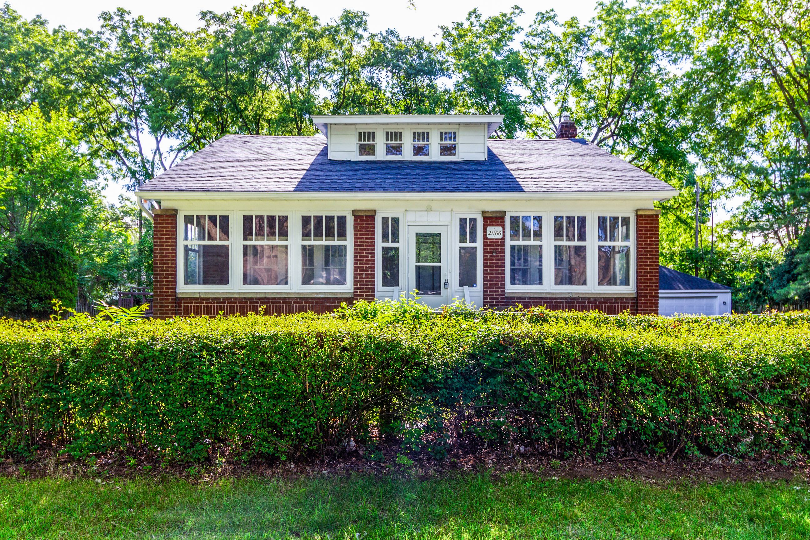 Seminole St, Southfield, MI 48033