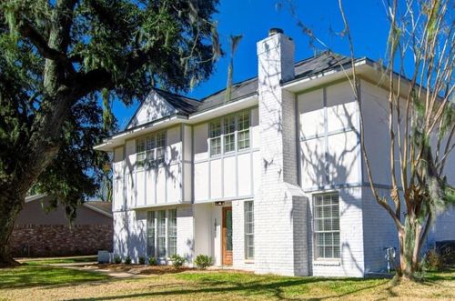 102 Banyan St, Lake Jackson, TX, 77566-4404 | Card Image