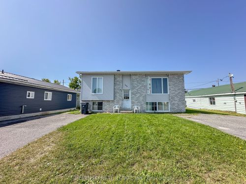 {{alt}} | Card Image