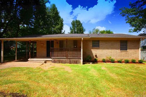 224 Willow St, Jacksonville, AR, 72076-4452 | Card Image