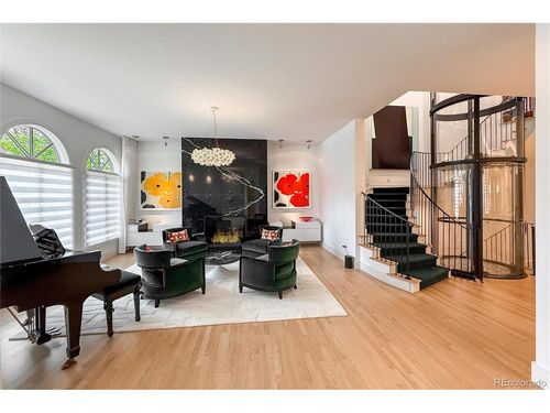 279 Madison St, Denver, CO, 80206-5406 | Card Image