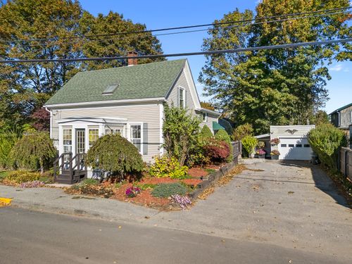 57 Pleasant St, Rockland, ME, 04841-2748 | Card Image