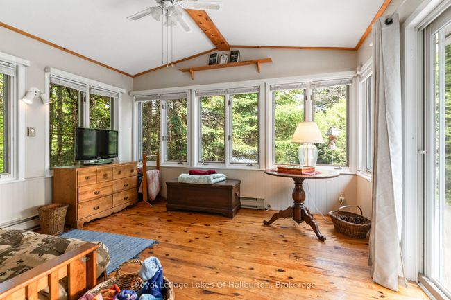 1700 Kushog Lake Rd, House other with 3 bedrooms, 2 bathrooms and 2 parking in Algonquin Highlands ON | Image 18