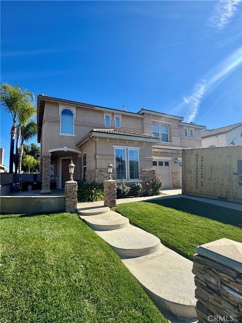 36582 Fontaine St, Winchester, CA, 92596-8807 | Card Image