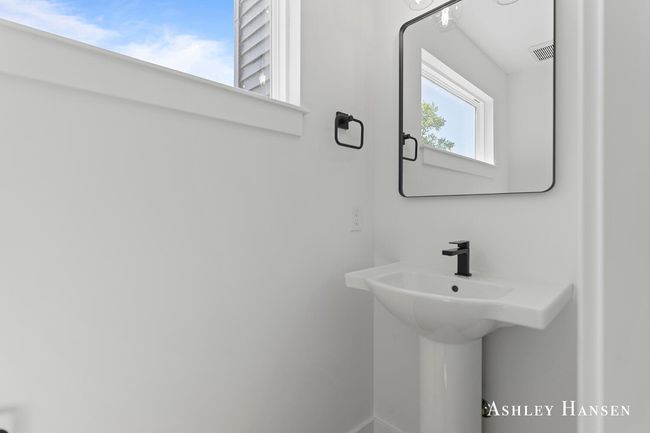 86 Chase Court Nw, House other with 3 bedrooms, 3 bathrooms and null parking in Kent City MI | Image 30