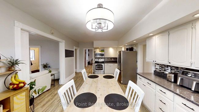 24 Queen St E, House other with 4 bedrooms, 2 bathrooms and 6 parking in Hepworth ON | Image 16