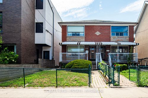 112 Palmerston Ave, Toronto, ON, M6J2J1 | Card Image